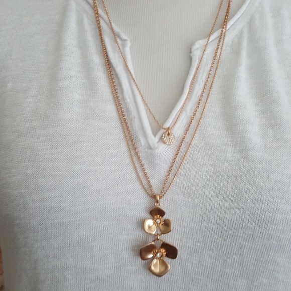 New Lucky Brand Flower Layered Statement Necklace - Picture 2 of 6